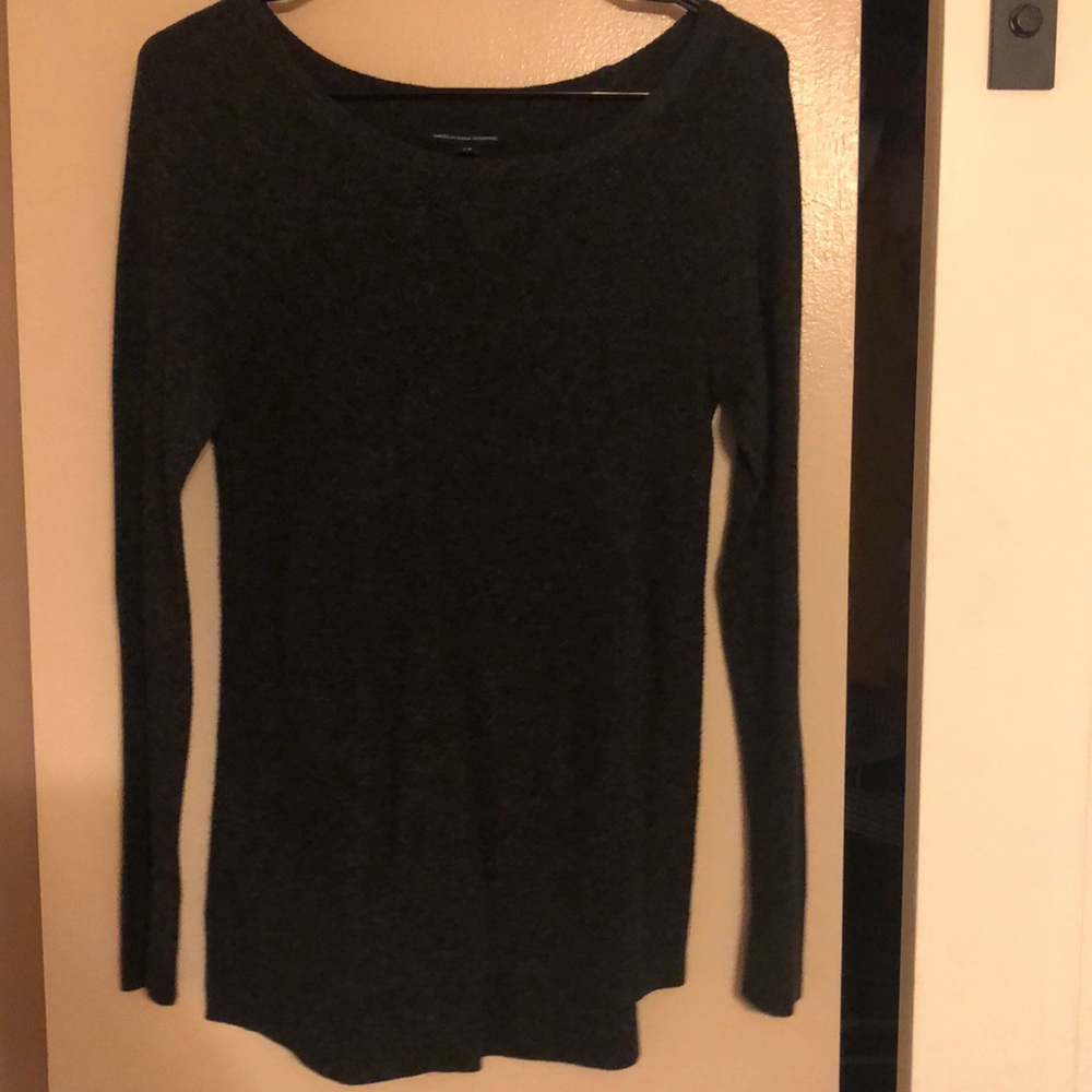 Thin sweater